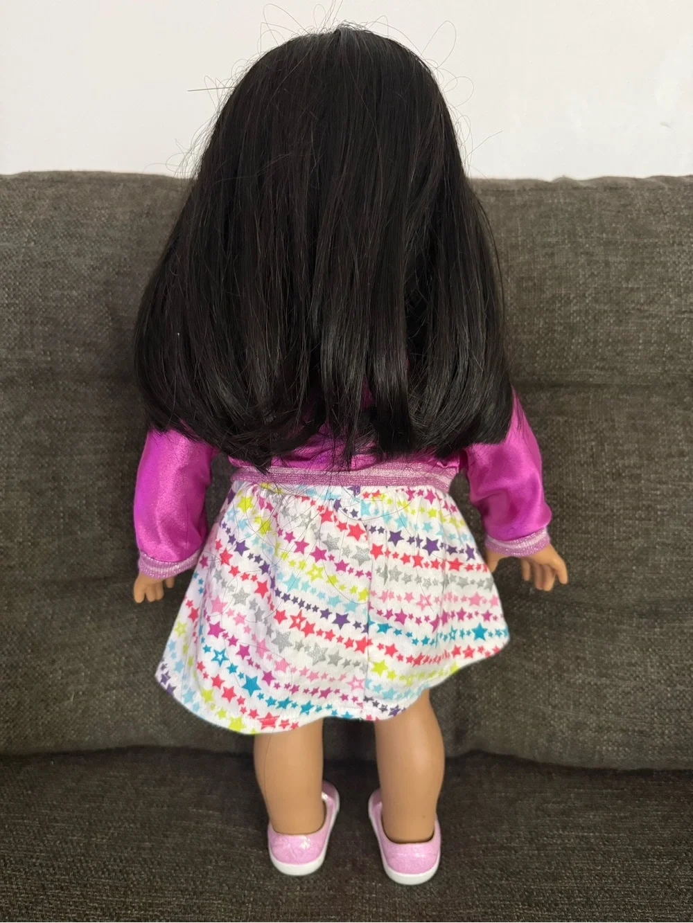 American Girl Truly Me 18” Doll with straight black-brown hair with Accessories